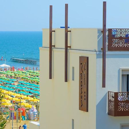 Hotel Nuova Medusa Rímini Exterior foto