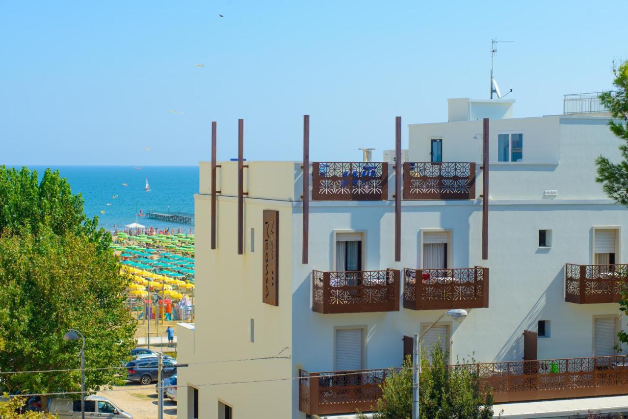 Hotel Nuova Medusa Rímini Exterior foto